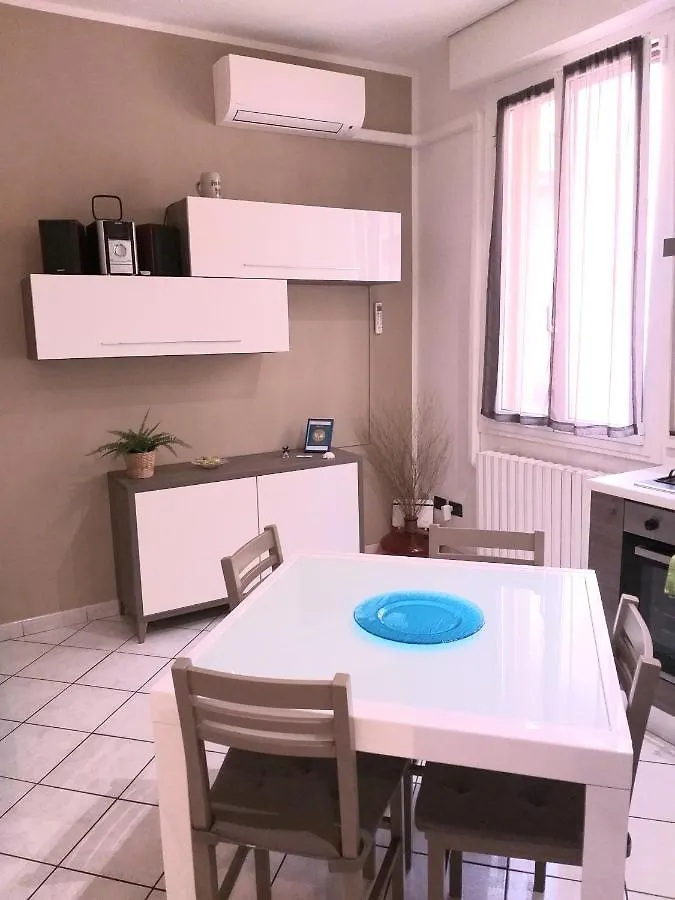 Apartment Ferienwohnung House Procaccini, 20 Bologna